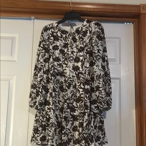 Super cute Express long sleeve dress